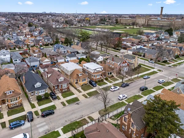 $569,900 | 6145 West Fletcher Street, Chicago, IL 60634