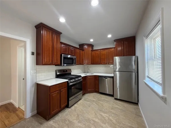 $4,000 | 7311 Avenue West | Bergen Beach