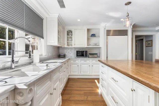 $795,000 | 150 Fillow Street, Norwalk, CT 06850