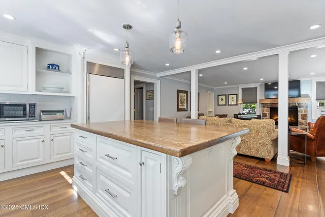 $795,000 | 150 Fillow Street, Norwalk, CT 06850