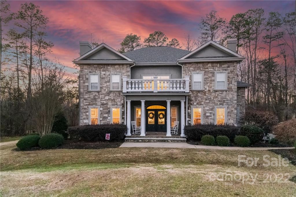 137 Birtwick Road Rockwell, NC 28138 - Photo 3 of 42 a front view of a house with yard