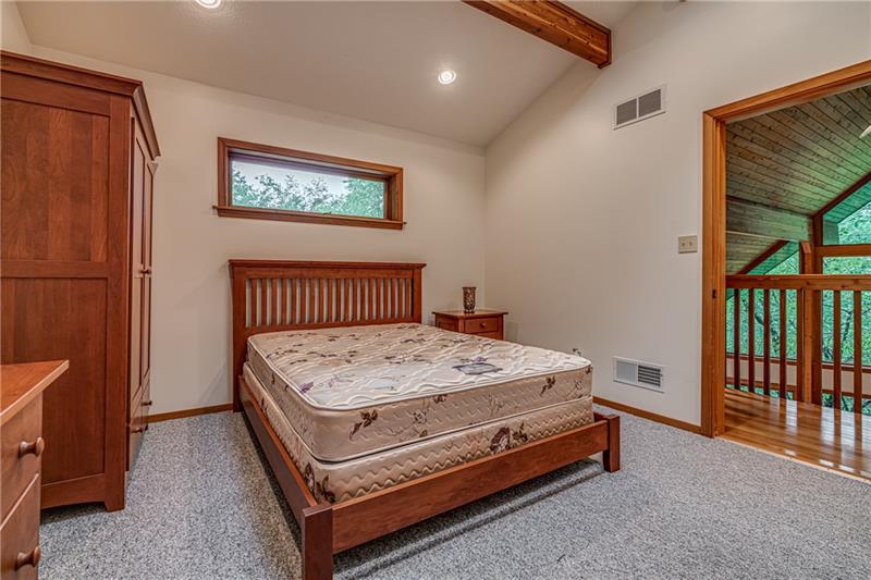9 Hans Road McDonald, PA 15057 - Photo 11 of 23 Gallery Image 11