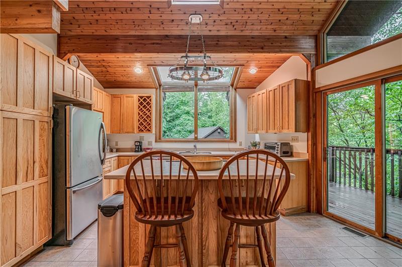 9 Hans Road McDonald, PA 15057 - Photo 8 of 23 Gallery Image 8