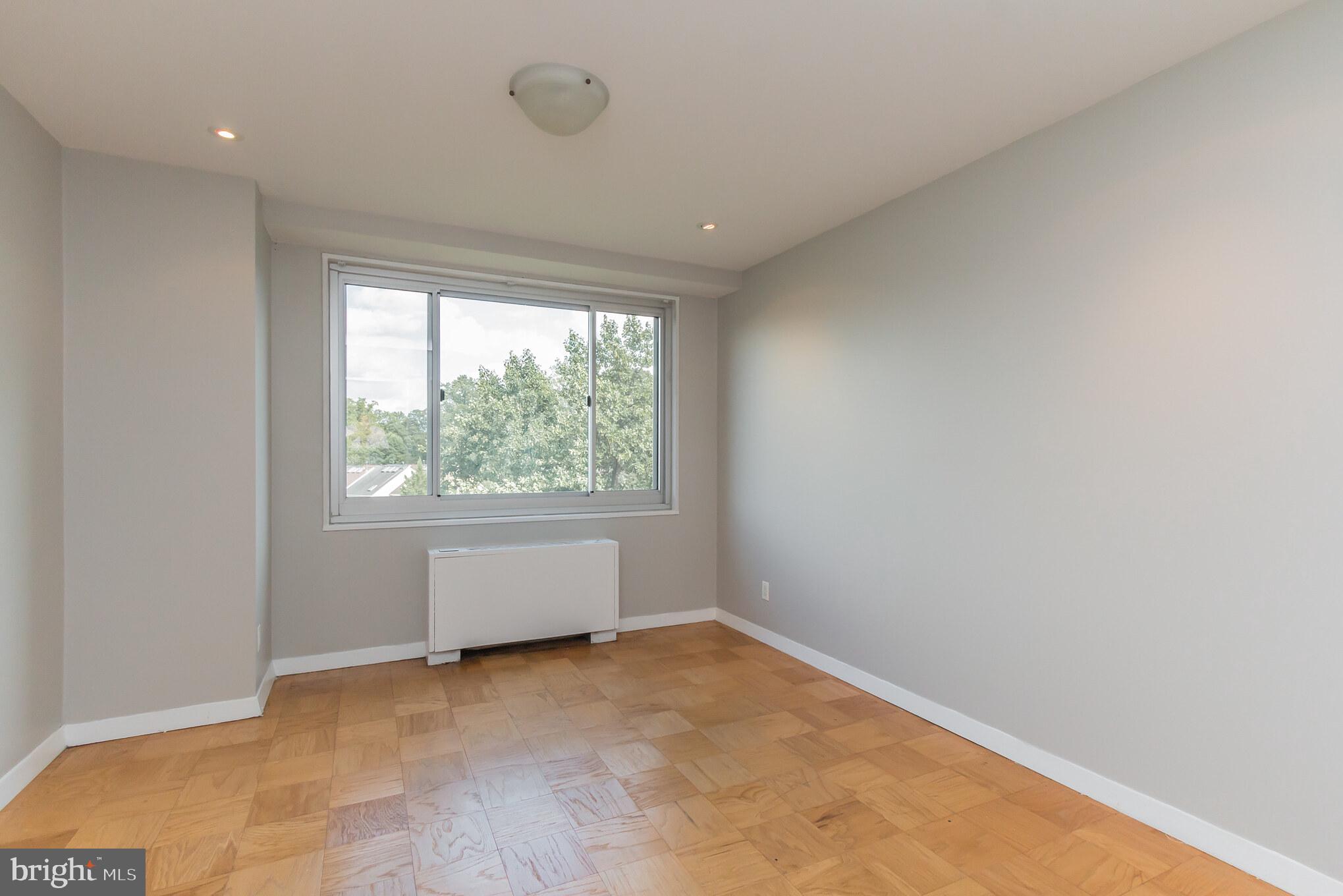 1900 Lyttonsville Road, Unit 1016 Silver Spring, MD 20910 - Photo 8 of 18 Bedroom 1