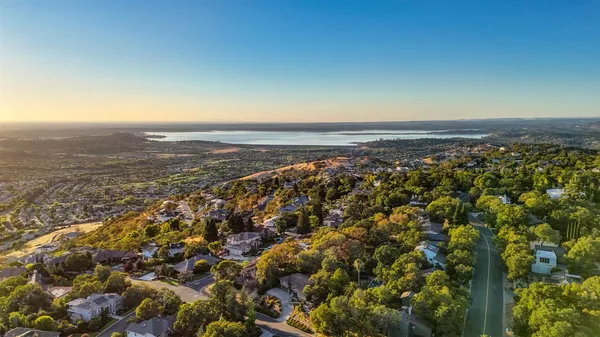 $2,080,000 | 512 Montridge Way, El Dorado Hills, CA 95762