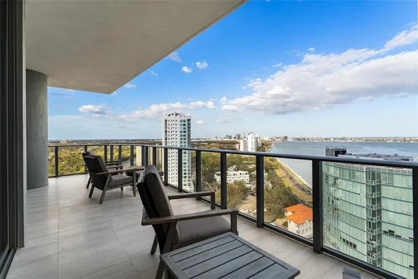 $14,500 | 3015 South Ysabella Avenue, Unit 1901, Tampa, FL 33629