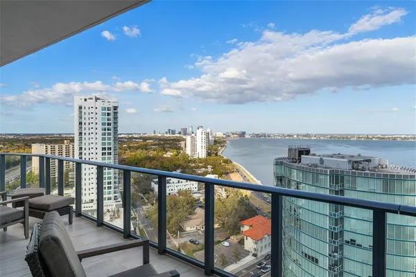 $14,500 | 3015 South Ysabella Avenue, Unit 1901, Tampa, FL 33629