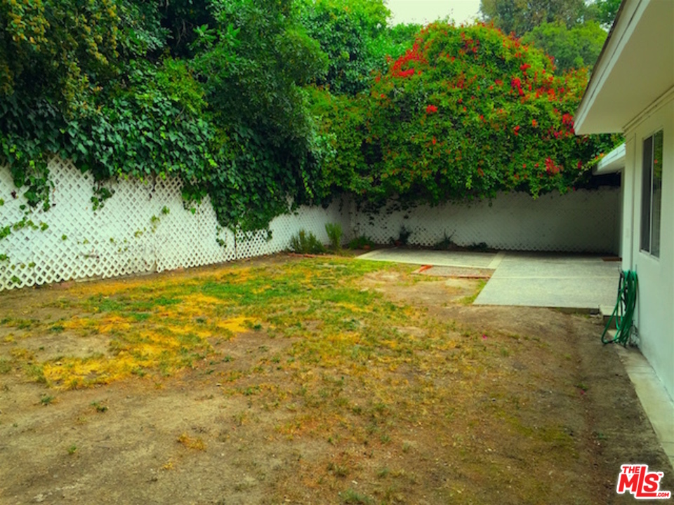 2247 Roscomare Road Los Angeles, CA 90077 - Photo 12 of 12 Gallery Image 12