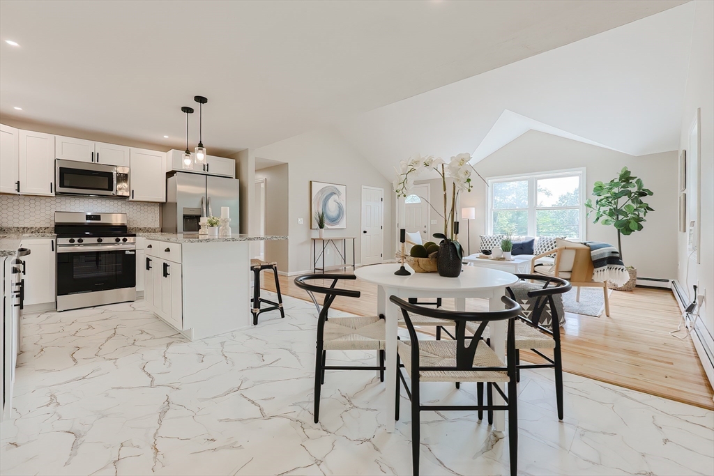 5 East Public Street Freetown, MA 02702 - Photo 13 of 41