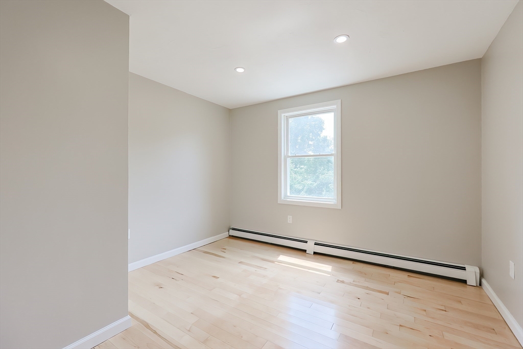 5 East Public Street Freetown, MA 02702 - Photo 38 of 41