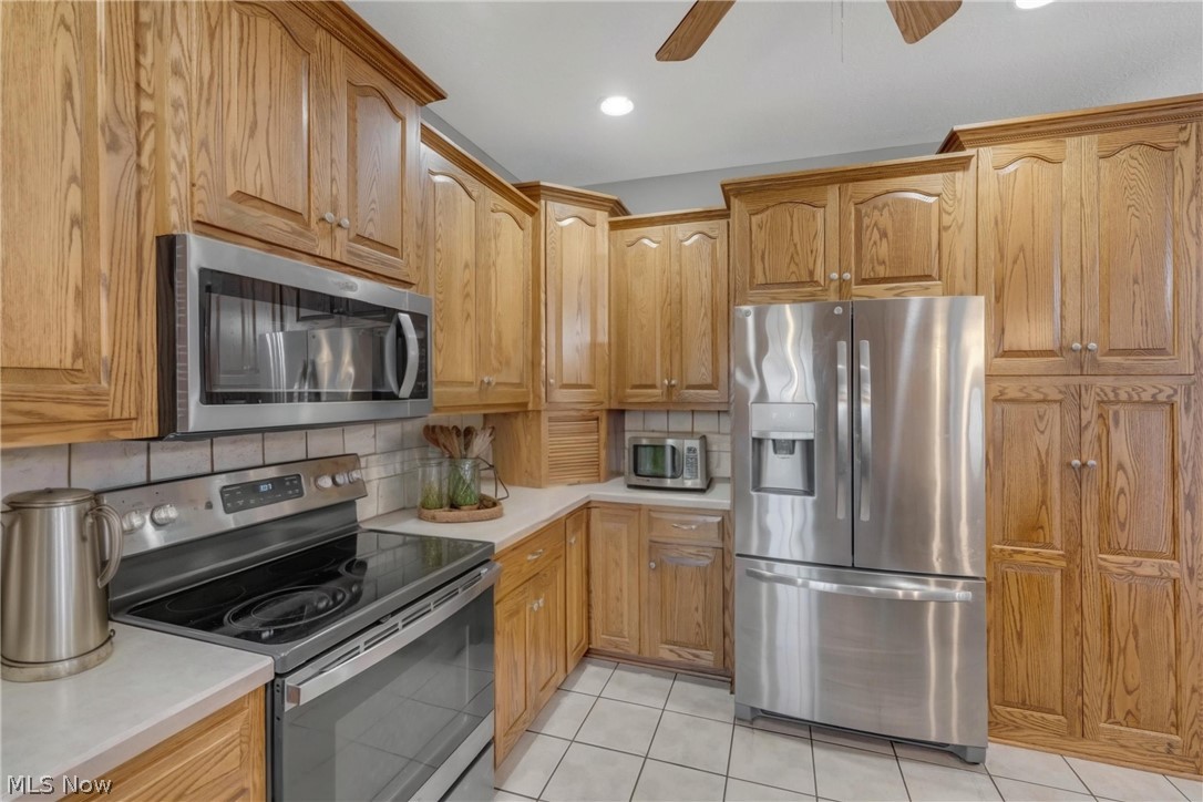 24235 Ridge Road East Rochester, OH 44625 - Photo 5 of 28 Gallery Image 5