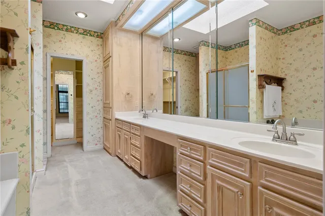 a bathroom with a bathtub