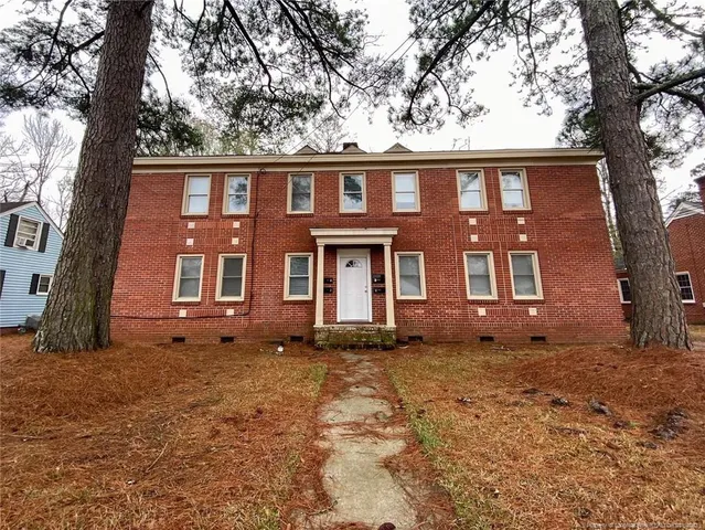 $900 | 210 East 16th Street, Unit 1, Lumberton, NC 28358