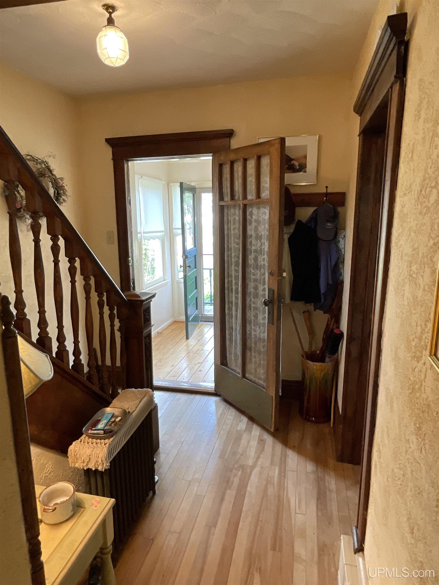 908 3rd Street Hancock, MI 49930 - Photo 6 of 43