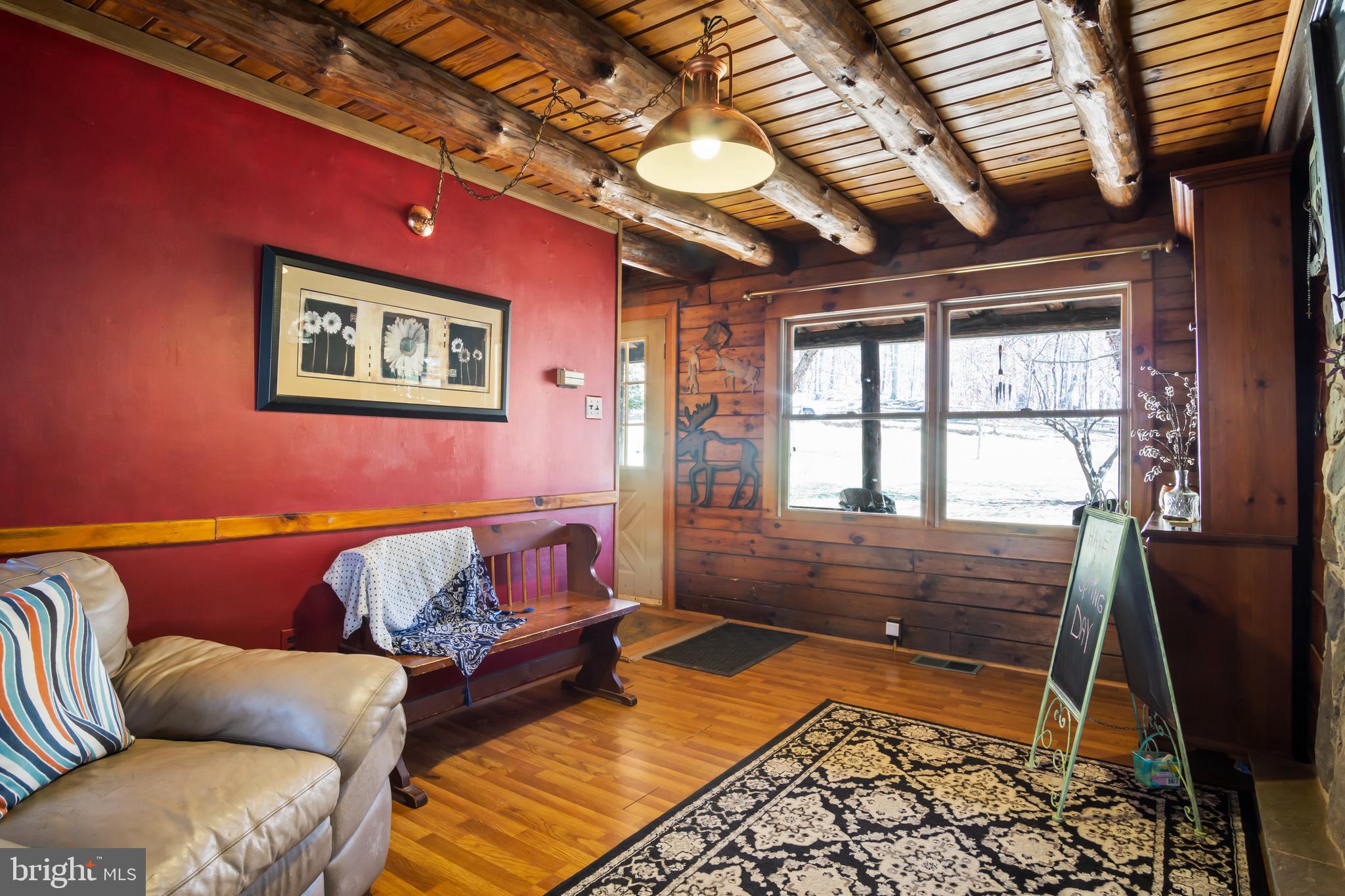 1402 Hoffmaster Road Knoxville, MD 21758 - Photo 11 of 50 Family room