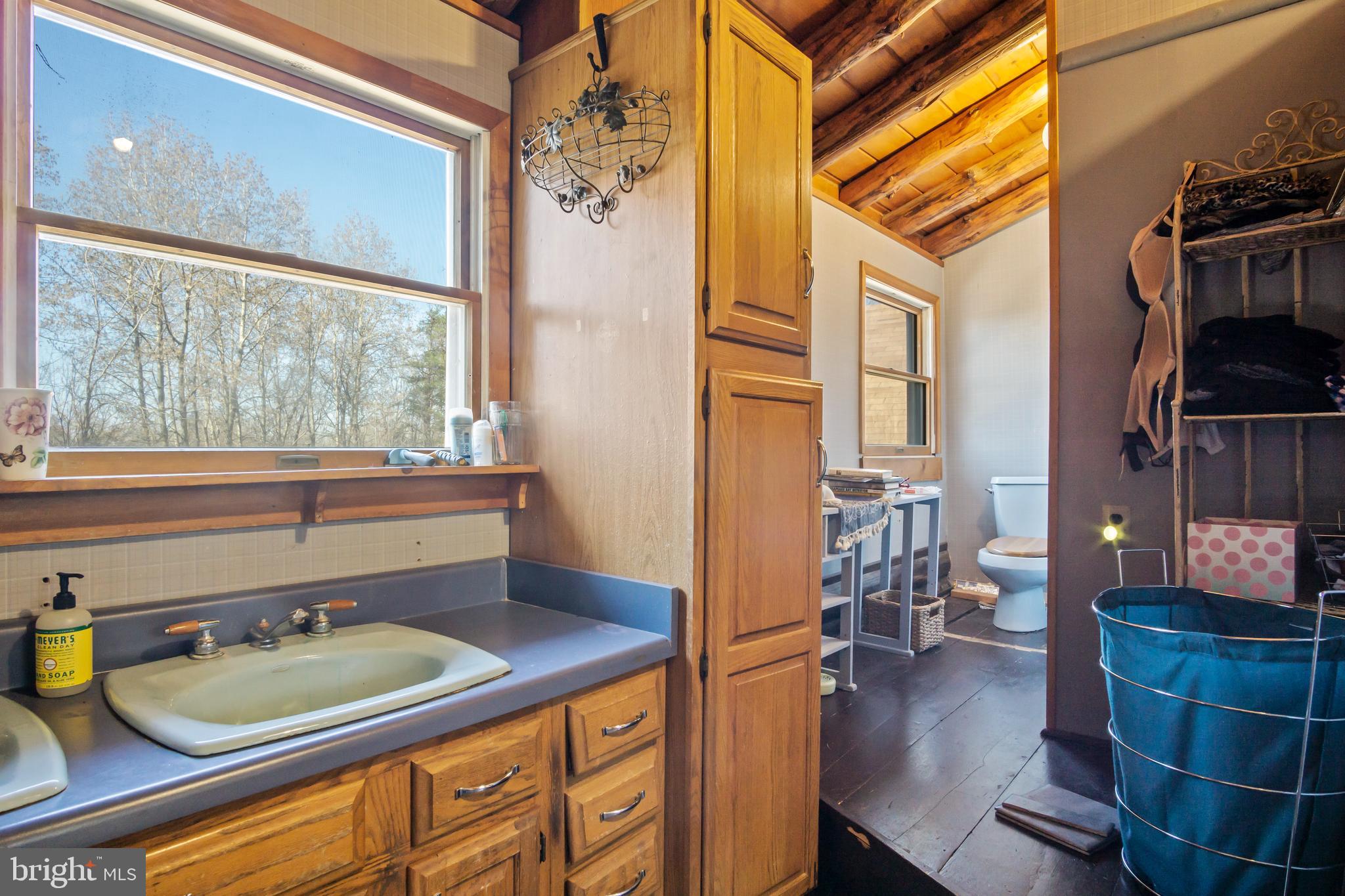 1402 Hoffmaster Road Knoxville, MD 21758 - Photo 24 of 50 Bath