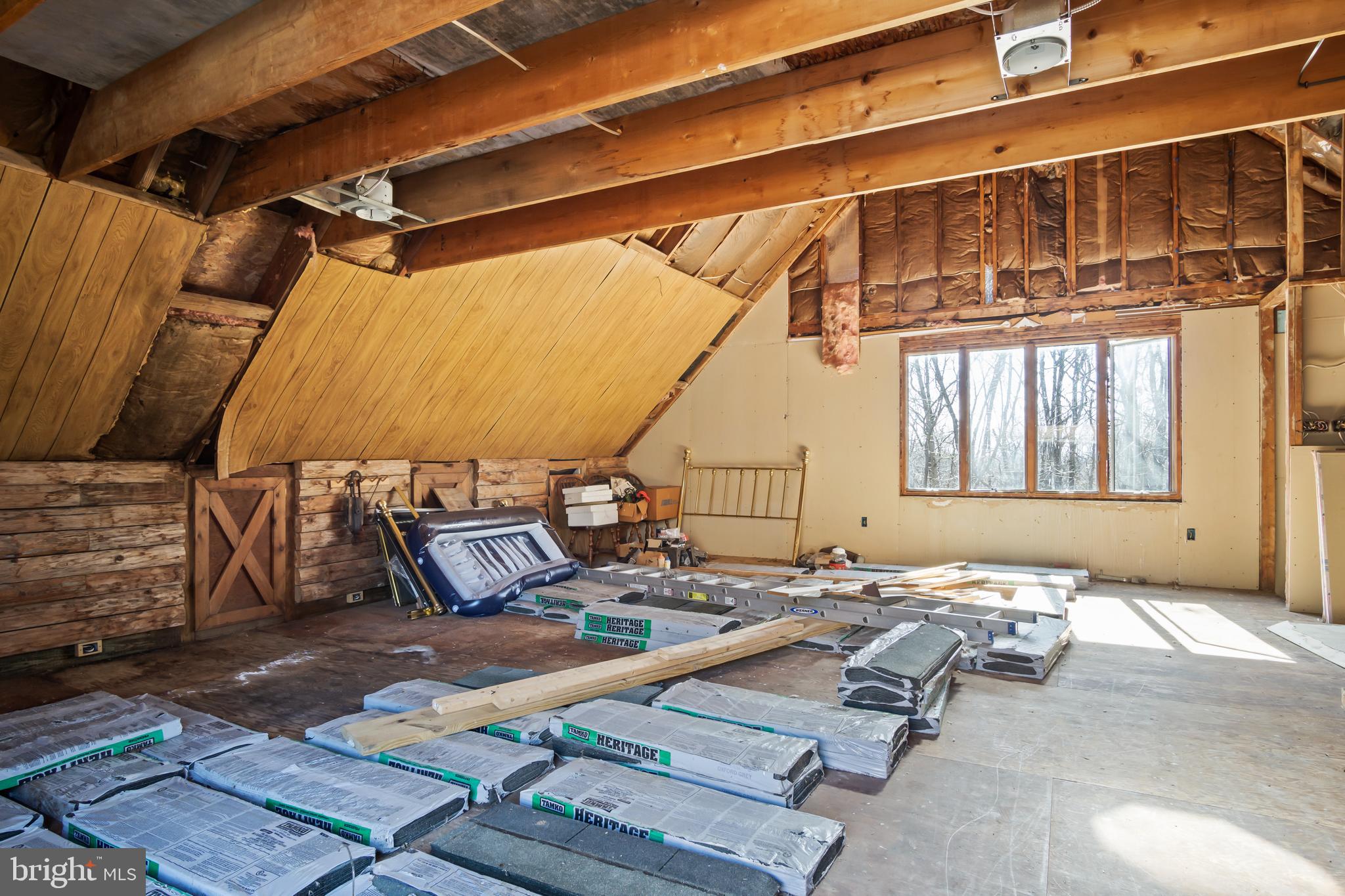 1402 Hoffmaster Road Knoxville, MD 21758 - Photo 35 of 50 Upper level of attached garage