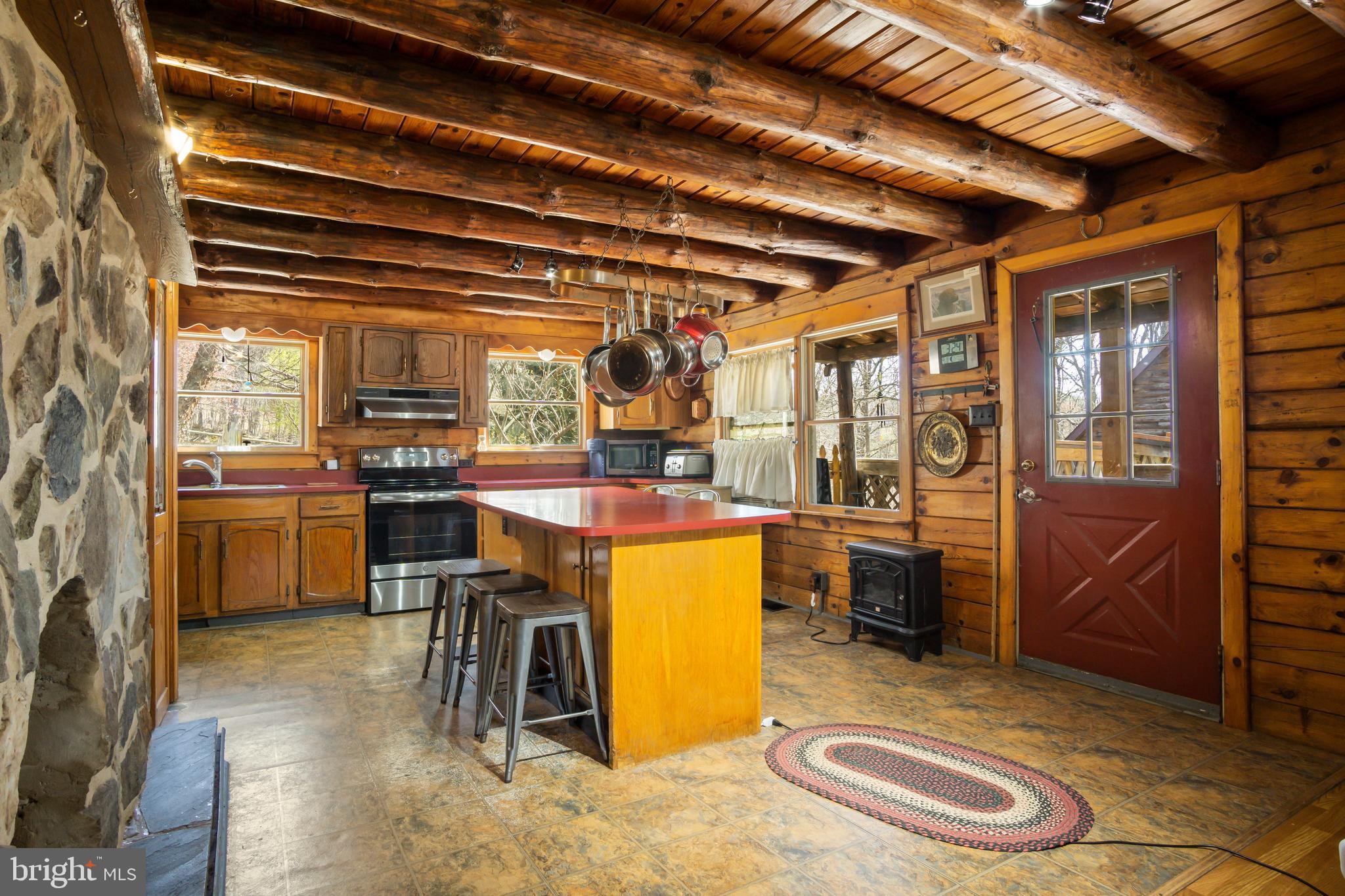1402 Hoffmaster Road Knoxville, MD 21758 - Photo 5 of 50 Kitchen
