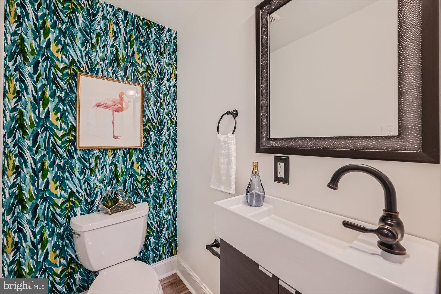 4333 Falls Road Baltimore, MD 21211 - Photo 18 of 33 Half bath on main level