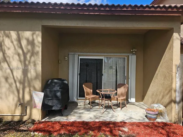 $475,000 | 16132 Emerald Cove Road, Weston, FL 33331