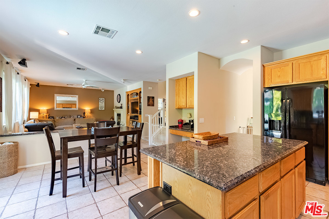 26109 Forster Way Stevenson Ranch, CA 91381 - Photo 14 of 34 Gallery Image 14