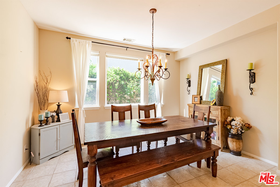 26109 Forster Way Stevenson Ranch, CA 91381 - Photo 15 of 34 Gallery Image 15