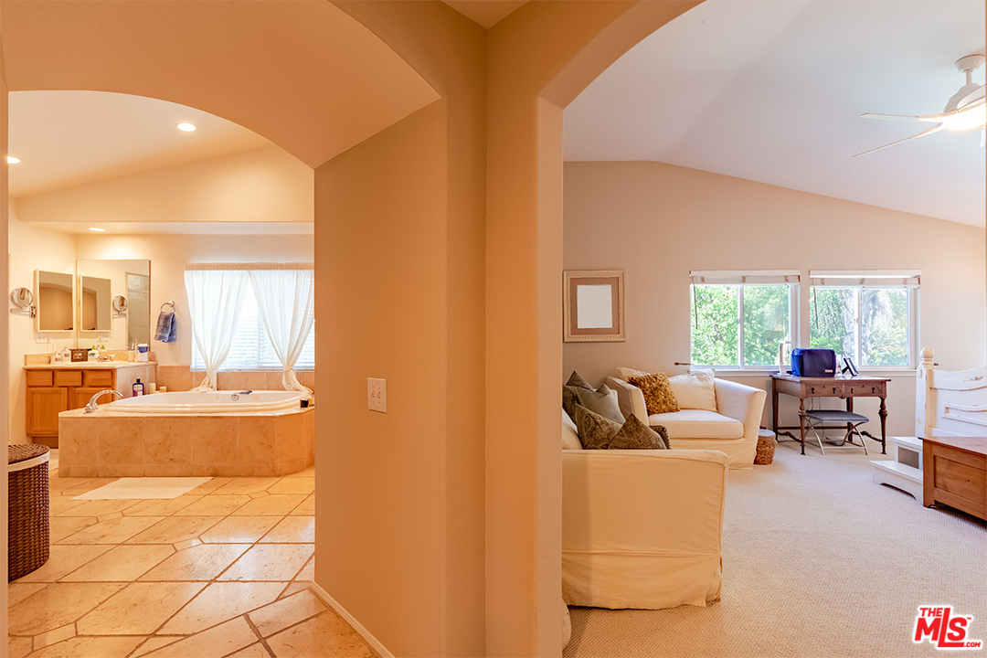 26109 Forster Way Stevenson Ranch, CA 91381 - Photo 19 of 34 Gallery Image 19