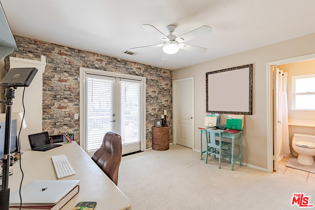26109 Forster Way Stevenson Ranch, CA 91381 - Photo 22 of 34 Gallery Image 22