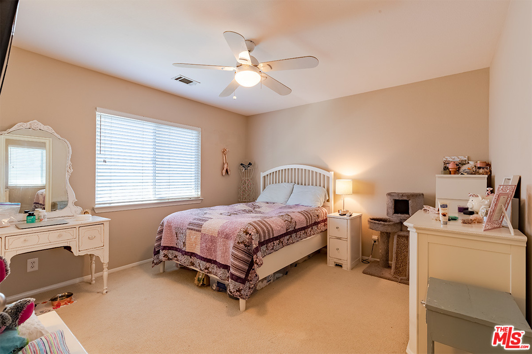 26109 Forster Way Stevenson Ranch, CA 91381 - Photo 24 of 34 Gallery Image 24