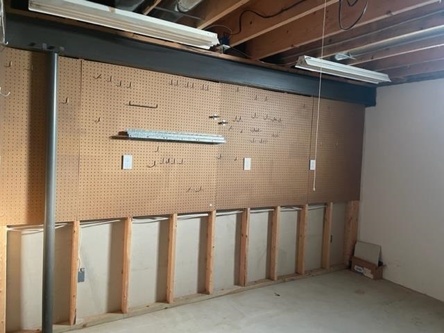 1509 Rio Grande Court Flint, MI 48532 - Photo 21 of 35 50072282-20.JPG