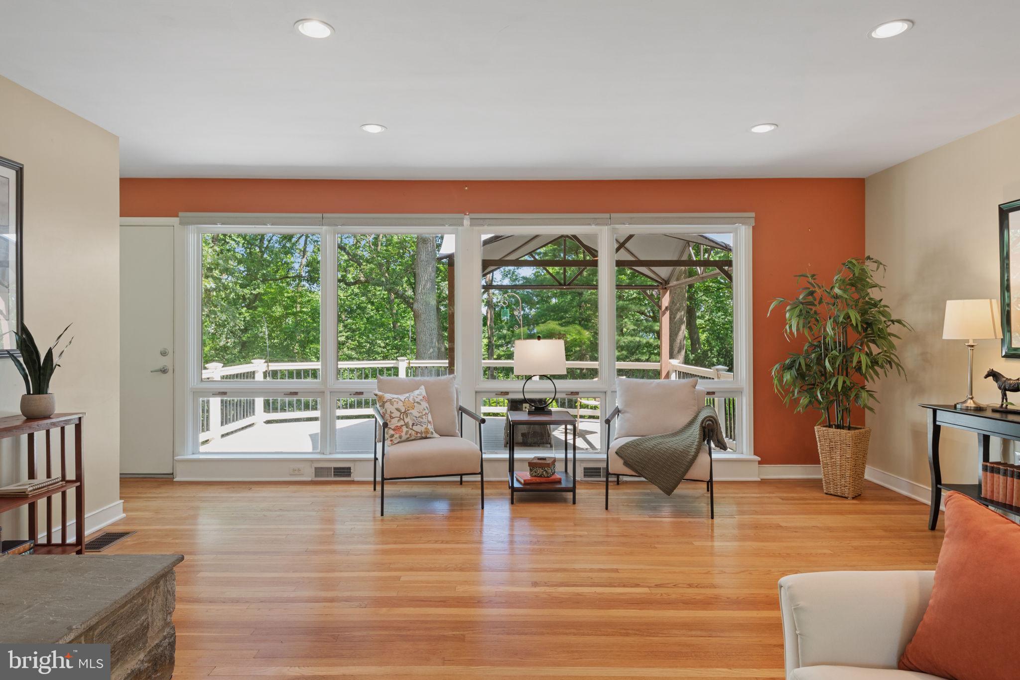 142 Woodside Road Lancaster, PA 17601 - Photo 14 of 56 Gallery Image 14