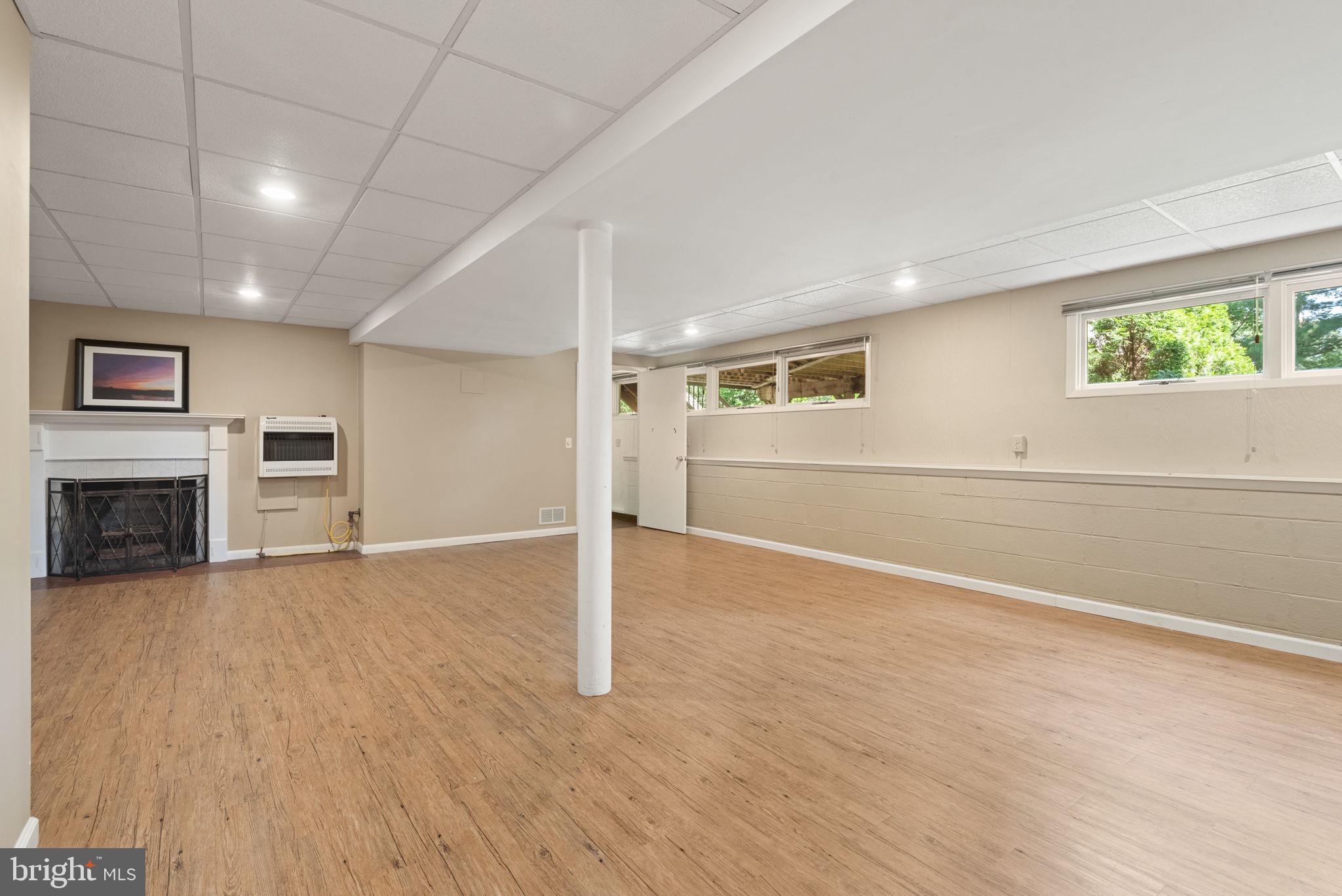 142 Woodside Road Lancaster, PA 17601 - Photo 47 of 56 Gallery Image 47