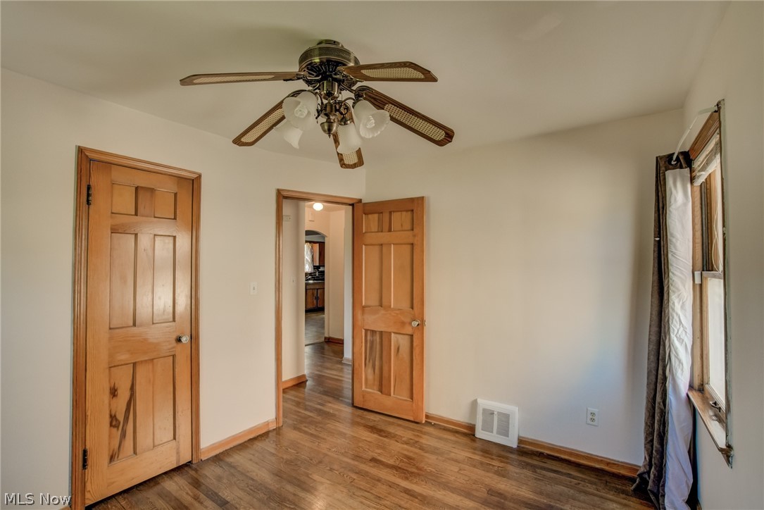 16320 Corkhill Road Maple Heights, OH 44137 - Photo 12 of 27
