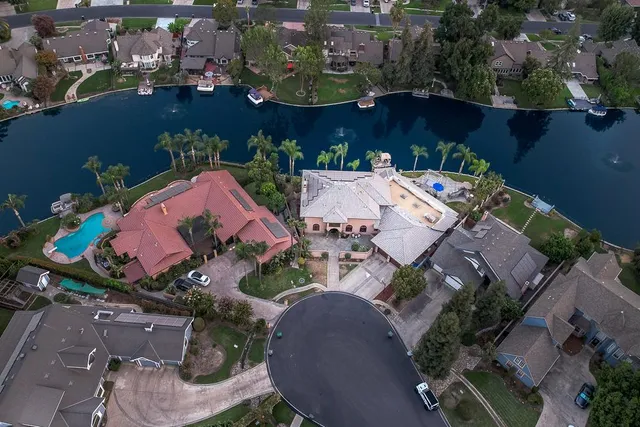 $1,299,000 | 1617 North Aspen Court, Visalia, CA 93291