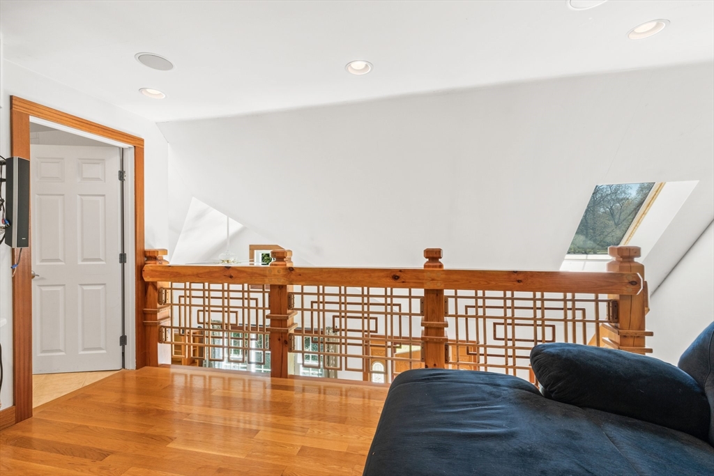 554 Strawberry Hill Road Barnstable, MA 02601 - Photo 10 of 24 Gallery Image 10