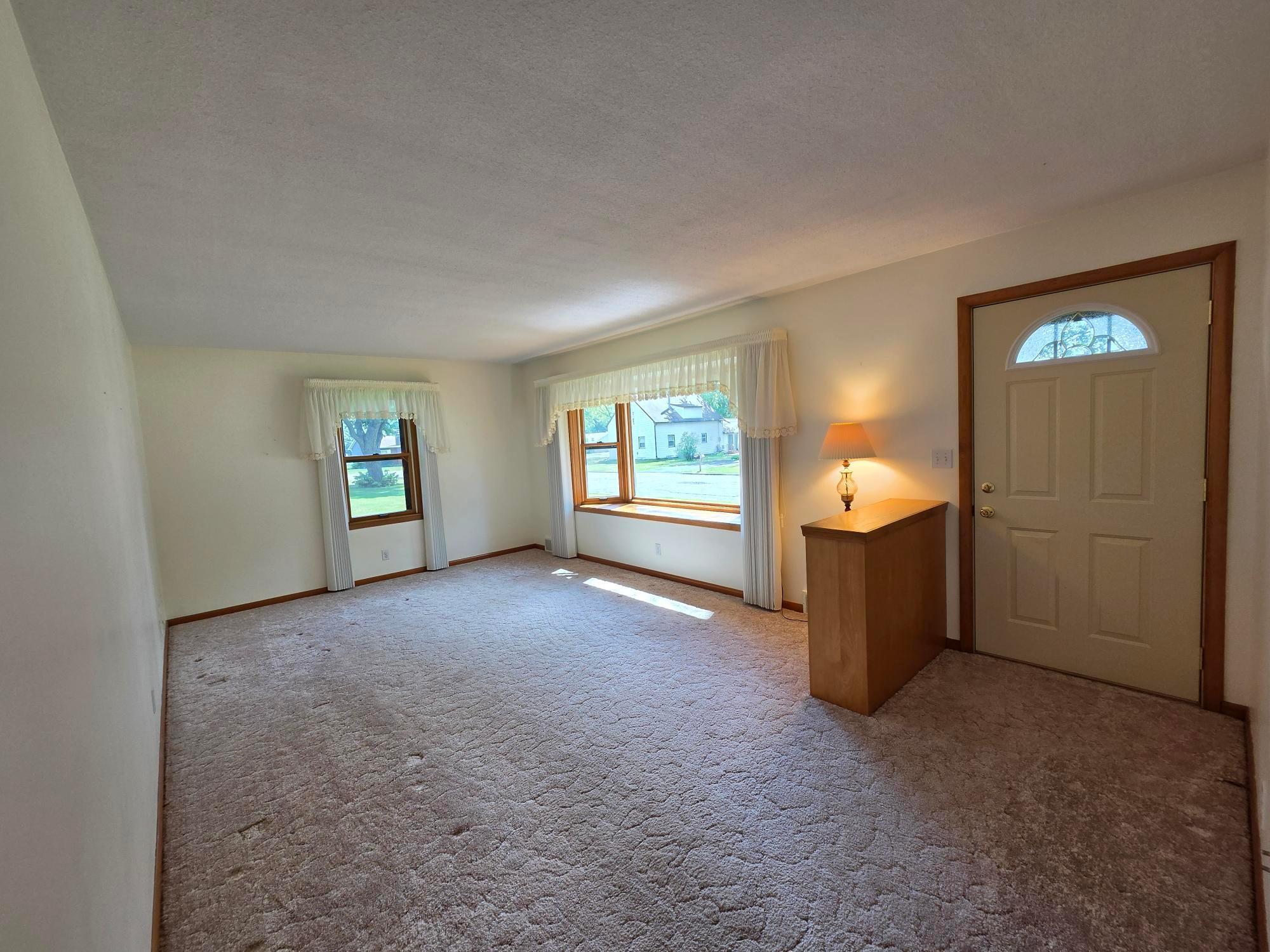 2202 Windsor Road Albert Lea, MN 56007 - Photo 11 of 44
