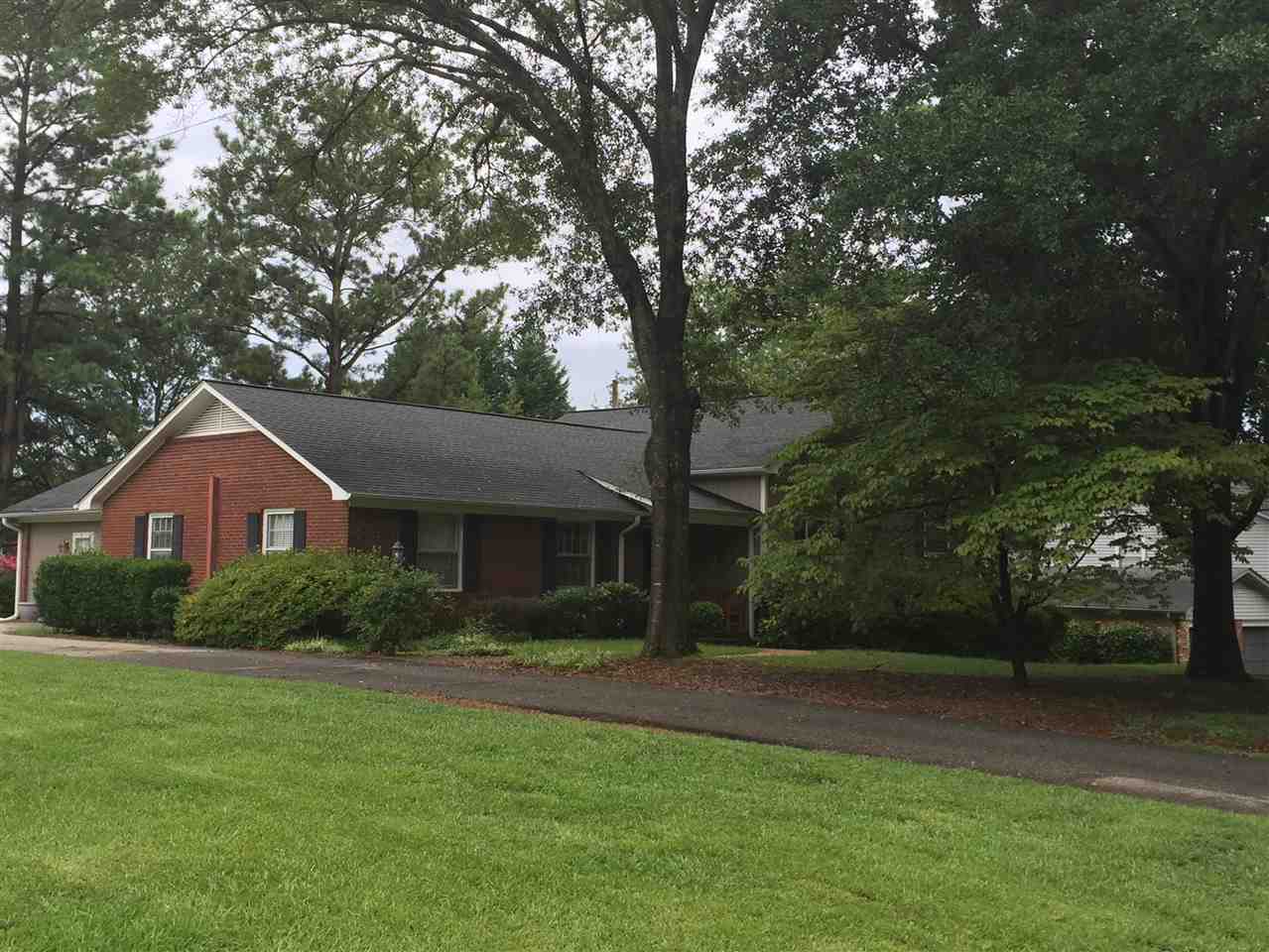 112 Pineville Road Spartanburg, SC 29307 - Photo 1 of 24 Gallery Image 1