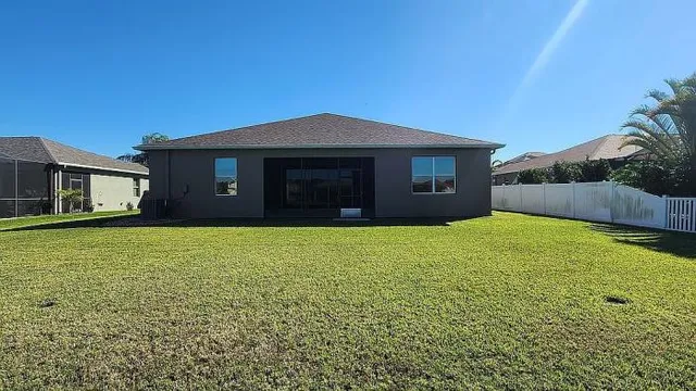 $425,000 | 2415 Cumberland Cliff Drive, Ruskin, FL 33570