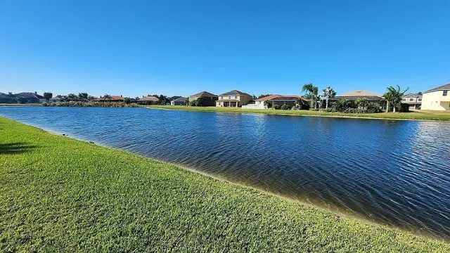 $425,000 | 2415 Cumberland Cliff Drive, Ruskin, FL 33570