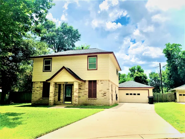 $2,400 | 29021 Cherrywood Lane, Shenandoah, TX 77381