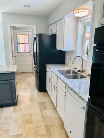 $2,400 | 29021 Cherrywood Lane, Shenandoah, TX 77381