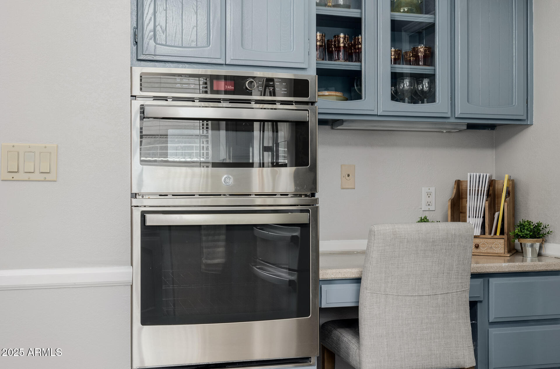 7615 East Tucson Road Scottsdale, AZ 85258 - Photo 19 of 54 Kitchen built in microwave and oven