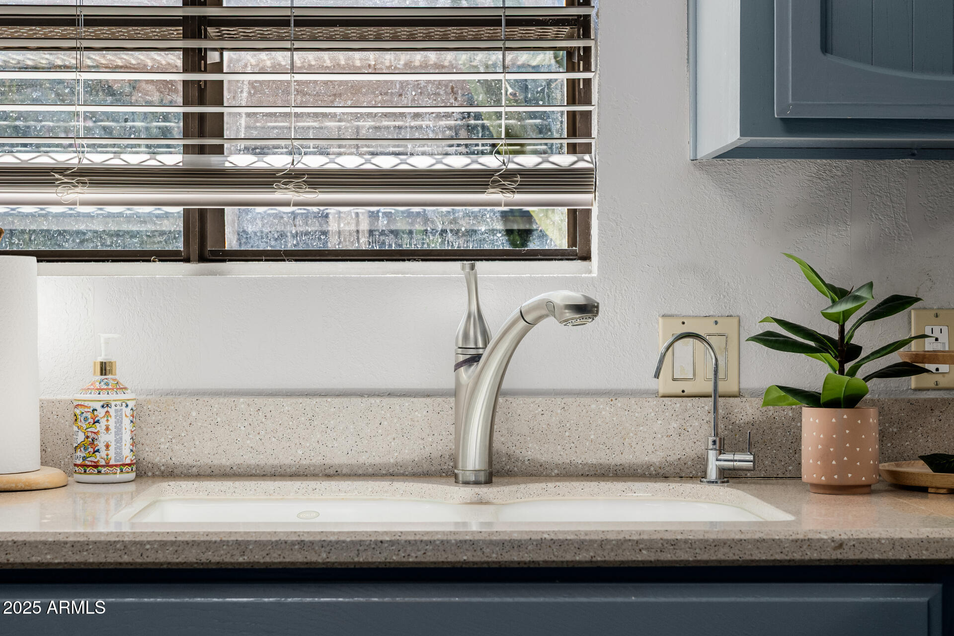 7615 East Tucson Road Scottsdale, AZ 85258 - Photo 20 of 54 Kitchen sink