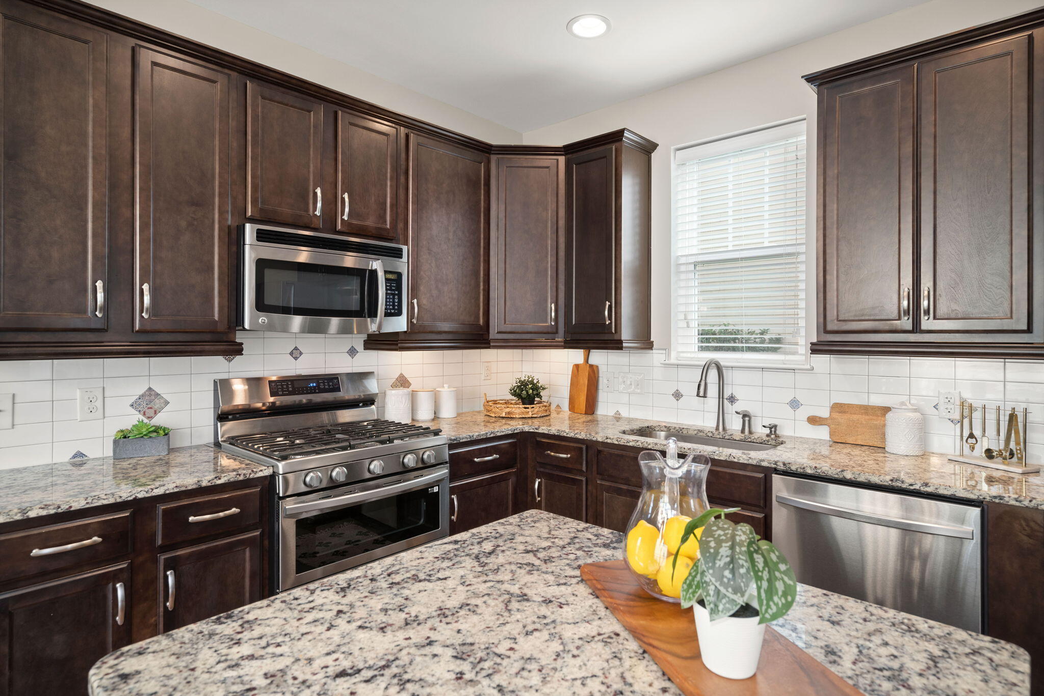 102 Green Grass Road Summerville, SC 29483 - Photo 16 of 55 15