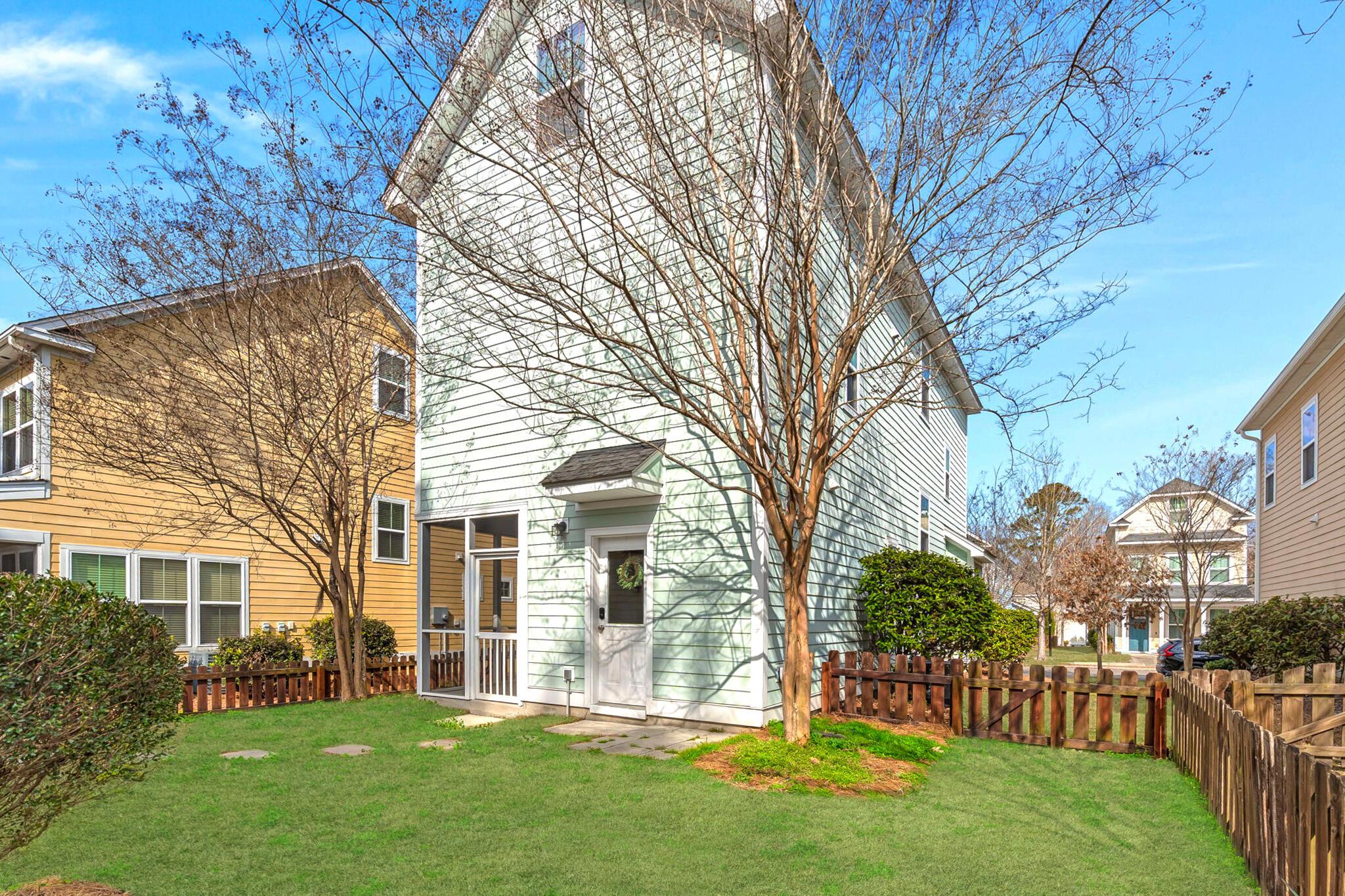 102 Green Grass Road Summerville, SC 29483 - Photo 4 of 55 36 (3)