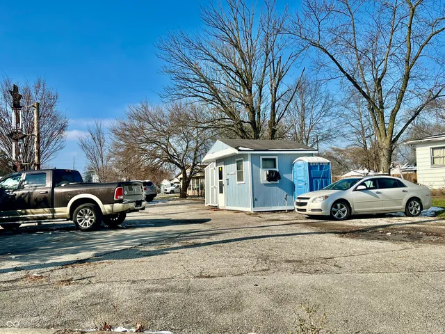 $149,900 | 2060 State Street, Columbus, IN 47201