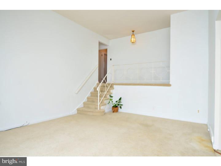 2245 Cambridge Road Broomall, PA 19008 - Photo 8 of 23 Living Room