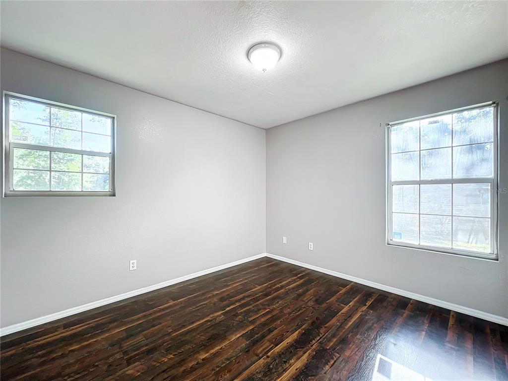 110 Berry Road Winter Haven, FL 33880 - Photo 18 of 29 Guest Room #1