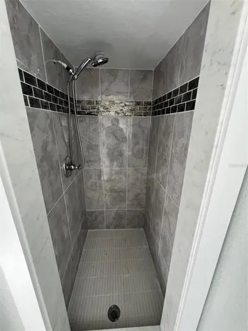 $2,200 | 13360 Boca Ciega Avenue, Madeira Beach, FL 33708