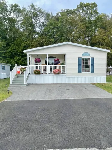 $229,995 | 130 Stephen Drive, Stonington, CT 06378